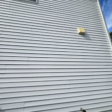 TOP-QUALITY-House-washing-done-by-AJ-POWERWASHING-in-Aquia-Harbour-Staffort-County-VA 4